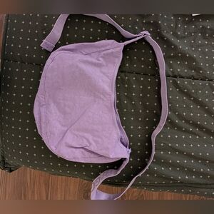 BAGGU Lavender "Wisteria" Medium Crescent Crossbody Bag Purse